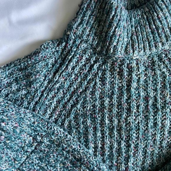 Teal Tweed Turtleneck by Urban Outfitters - Picture 4 of 6